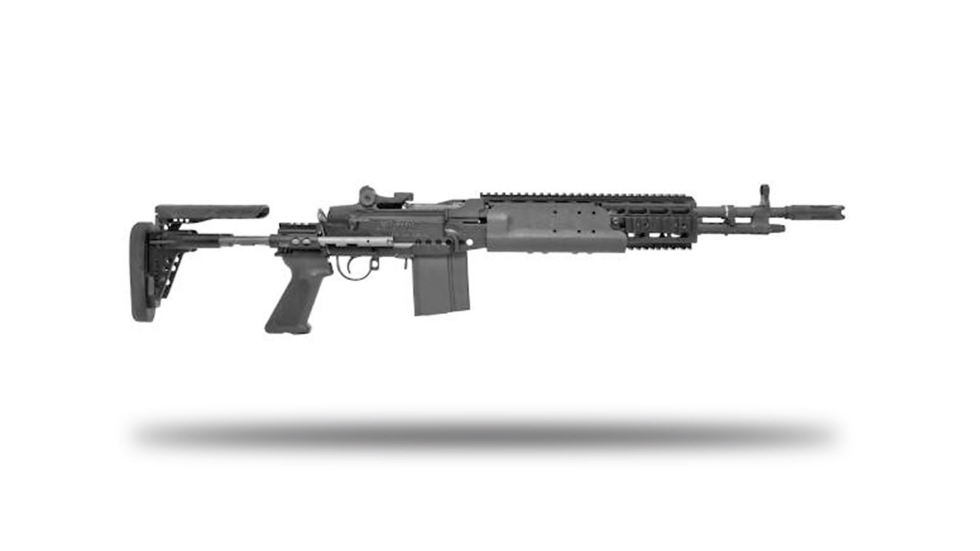 Shoot the M14 EBR Main Battle Rifle | Battlefield Vegas